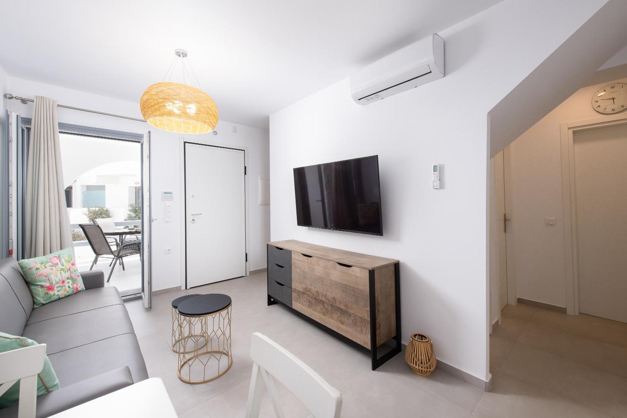 Hosting Moments Private Pool Holiday Home Ano Mera Dış mekan fotoğraf